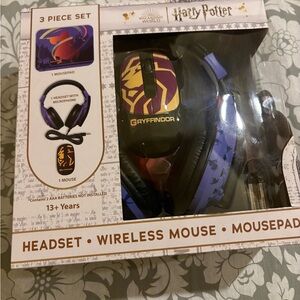 Harry Potter Gryffindor Headset and Mouse Set - Black and Purple